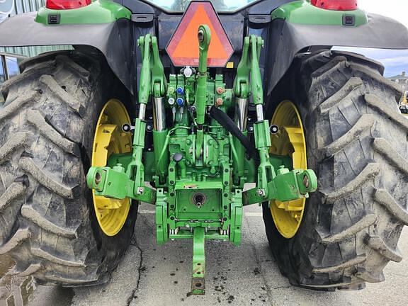 Image of John Deere 6155M equipment image 4