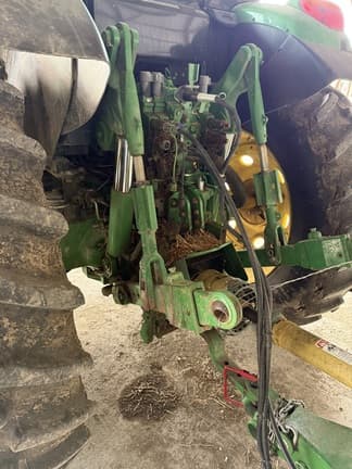 Image of John Deere 6155M equipment image 4