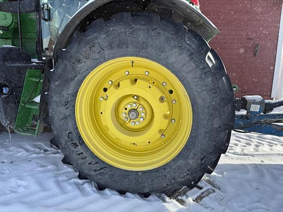 Image of John Deere 6155M equipment image 2
