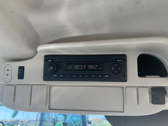 Image of John Deere 6155R equipment image 3