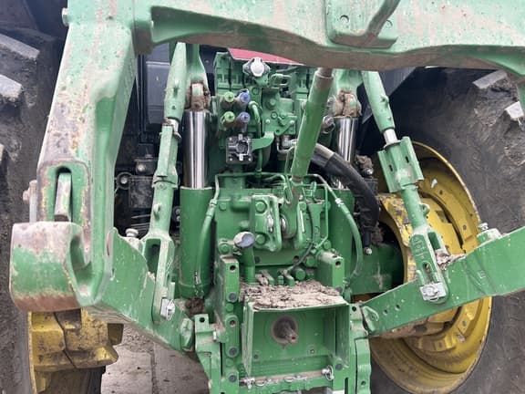 Image of John Deere 6195M equipment image 3