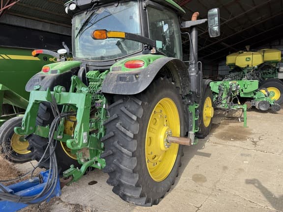 Image of John Deere 6195R equipment image 4