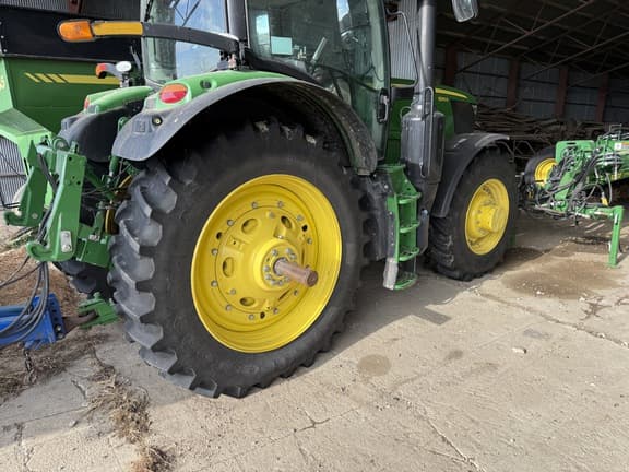 Image of John Deere 6195R equipment image 3