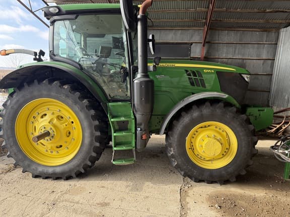 Image of John Deere 6195R equipment image 1