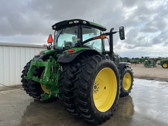 Image of John Deere 6215R equipment image 4
