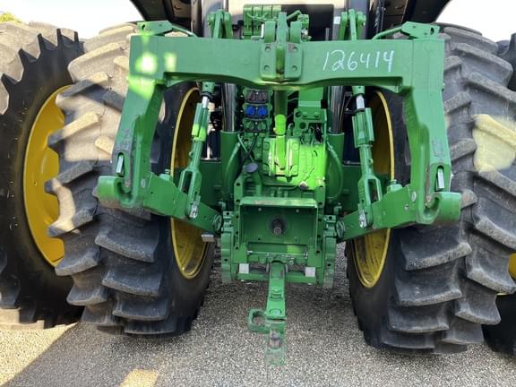 Image of John Deere 6215R equipment image 4