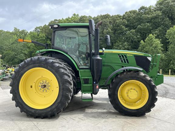 Image of John Deere 6215R equipment image 1