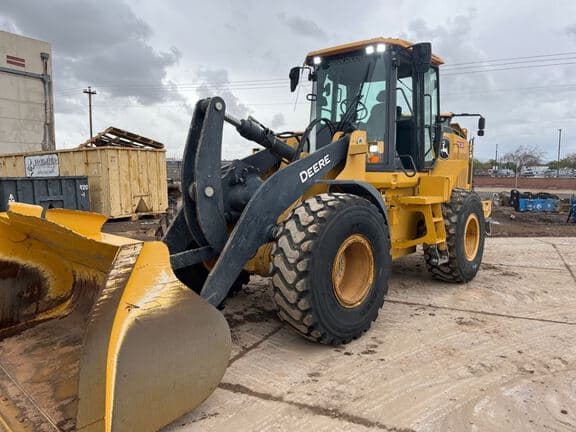 Image of John Deere 624P Primary image