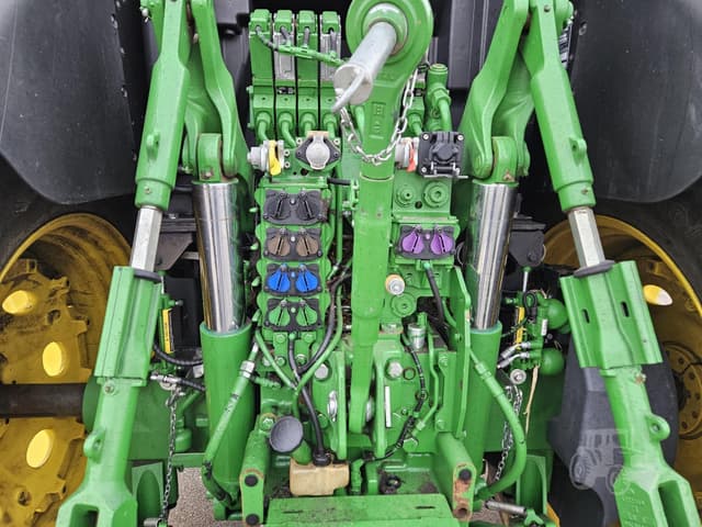 Image of John Deere 6250R equipment image 3
