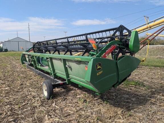 Image of John Deere 625F equipment image 3