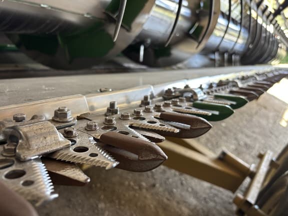 Image of John Deere 635F equipment image 2