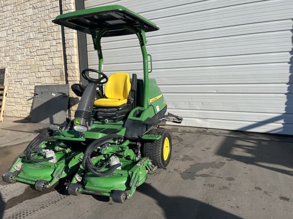 Image of John Deere 7400A equipment image 4