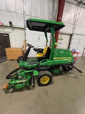 Image of John Deere 7400A equipment image 3