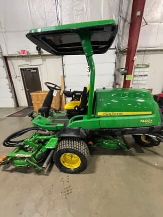 Image of John Deere 7400A equipment image 4