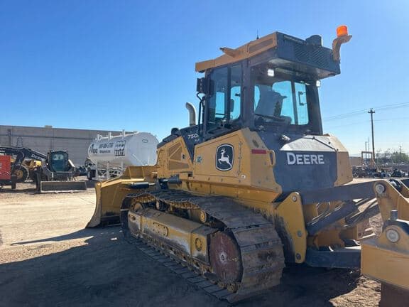 Image of John Deere 750L equipment image 2