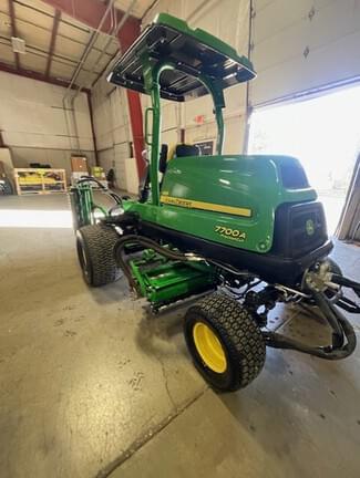 Image of John Deere 7700A equipment image 2