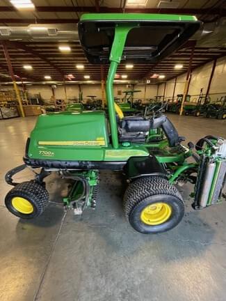 Image of John Deere 7700A equipment image 1