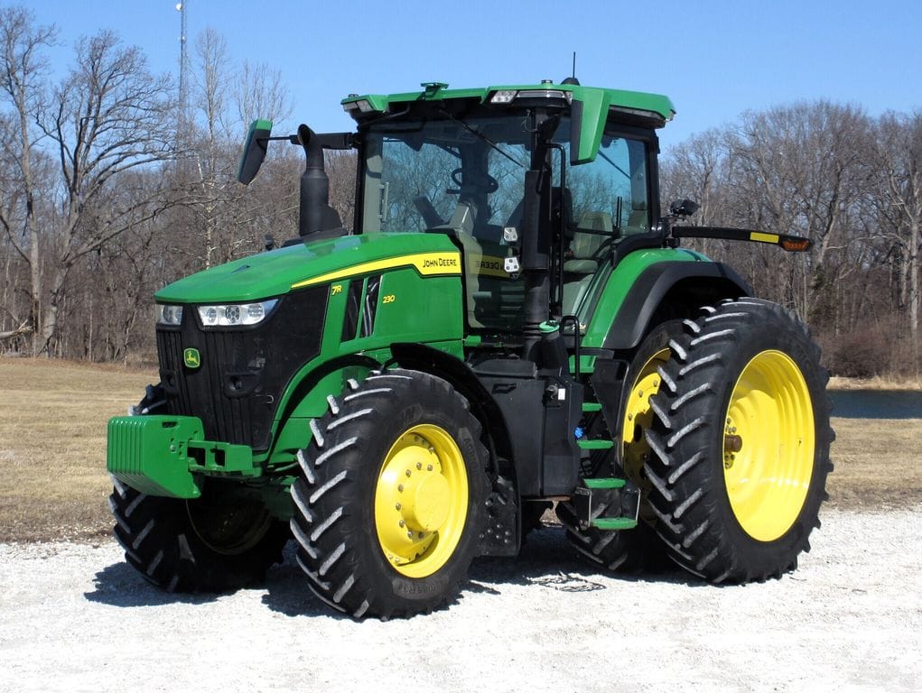 2021 John Deere 7R 230 Equipment Image0