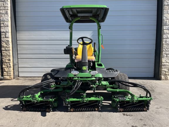 Image of John Deere 8700A equipment image 1