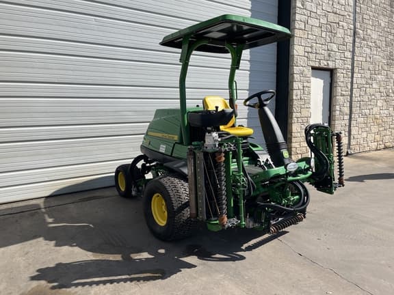 Image of John Deere 8700A equipment image 2