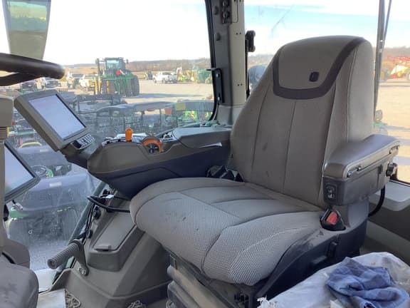 Image of John Deere 8R 250 equipment image 3