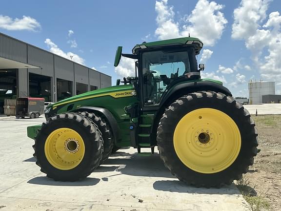 Image of John Deere 8R 310 equipment image 3