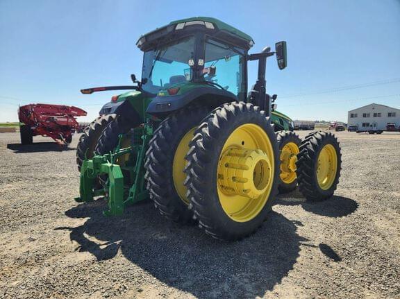 Image of John Deere 8R 310 equipment image 4