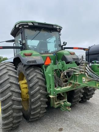 Image of John Deere 8R 310 equipment image 2
