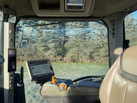 Image of John Deere 8R 340 equipment image 2