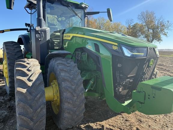 Image of John Deere 8R 340 equipment image 1