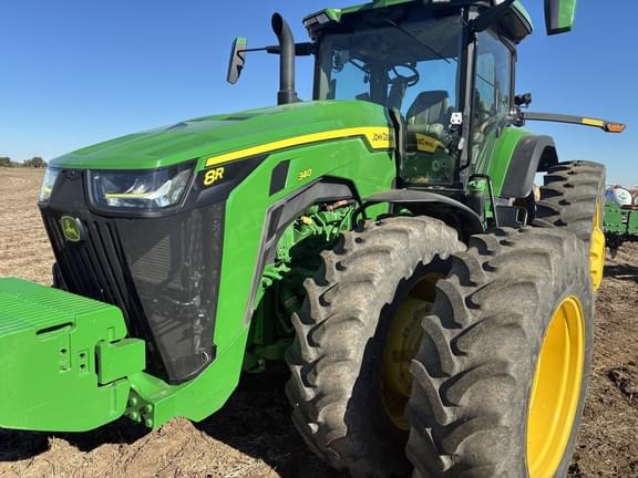 Image of John Deere 8R 340 equipment image 2