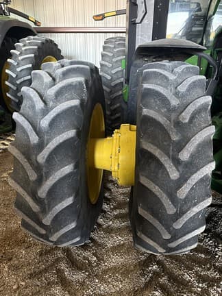 Image of John Deere 8R 340 equipment image 3