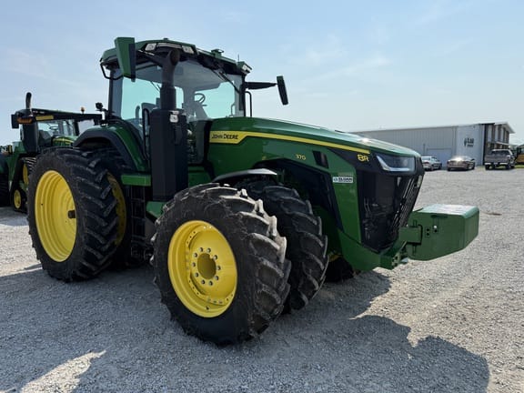 2021 John Deere 8R 370 Equipment Image0