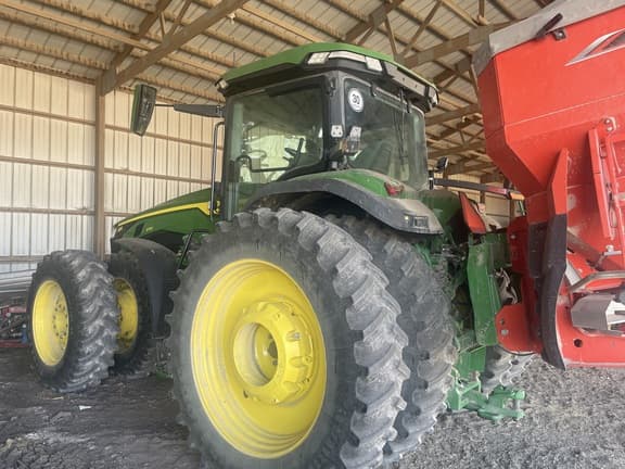 Image of John Deere 8R 370 equipment image 3