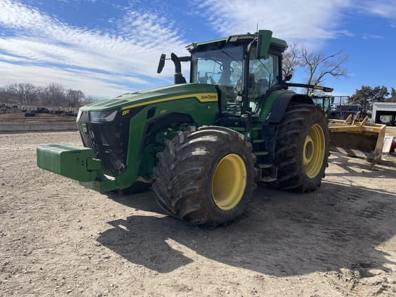Image of John Deere 8R 370 equipment image 1