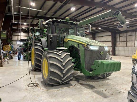 2021 John Deere 8R 410 Equipment Image0