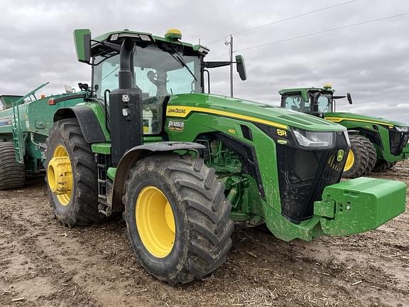 Image of John Deere 8R 410 equipment image 2