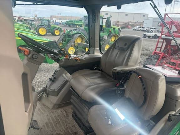 Image of John Deere 8RT 340 equipment image 3