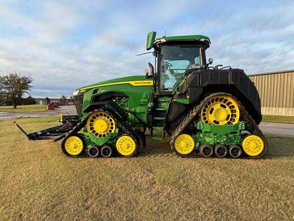 2021 John Deere 8RX 370 Equipment Image0