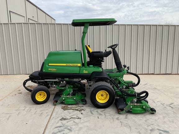 Image of John Deere 9009A equipment image 3