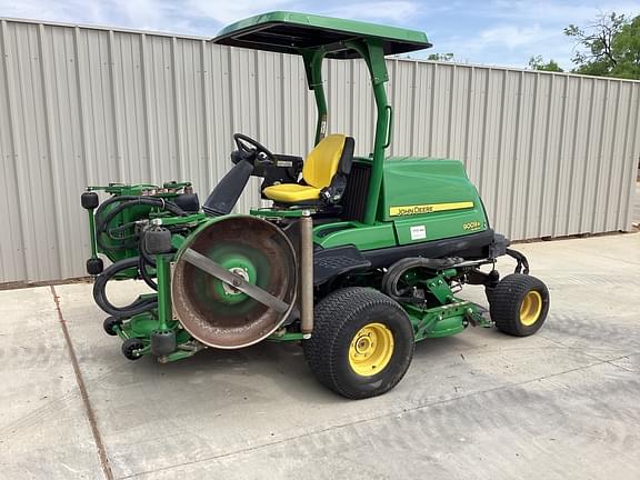 Image of John Deere 9009A equipment image 1