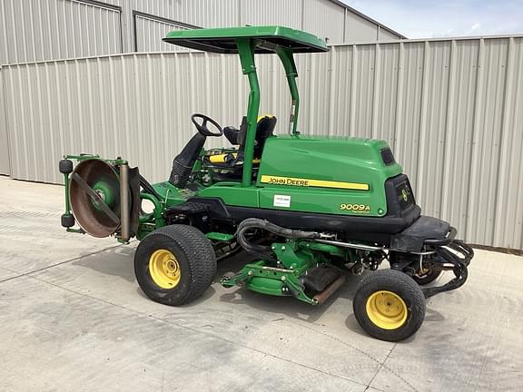 Image of John Deere 9009A equipment image 2