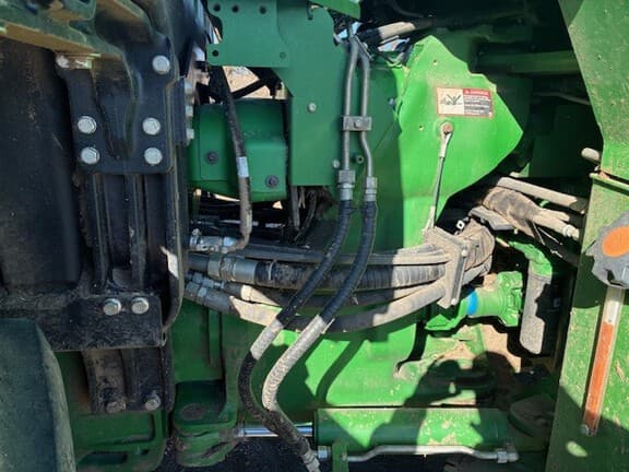 Image of John Deere 9520R equipment image 1