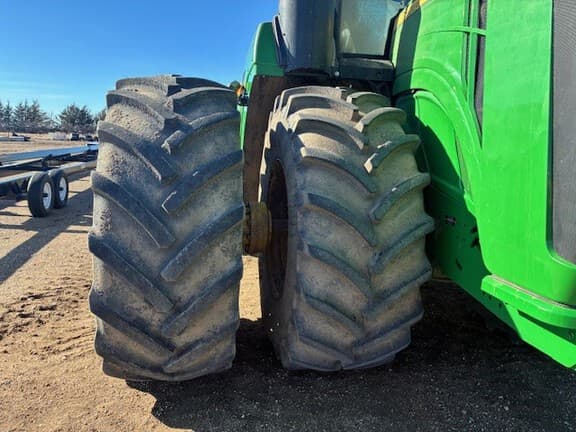 Image of John Deere 9520R equipment image 4