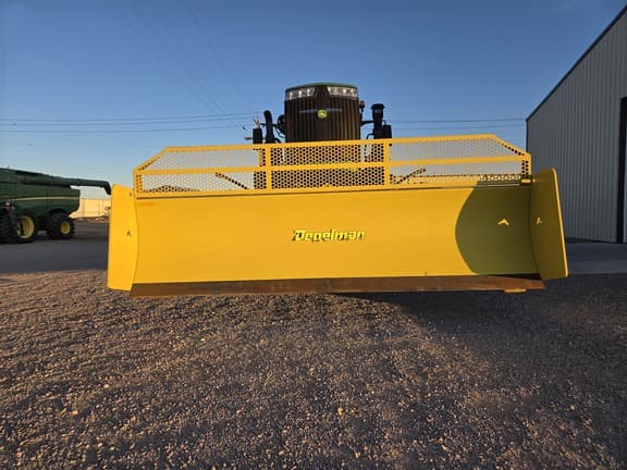 Image of John Deere 9520R equipment image 2