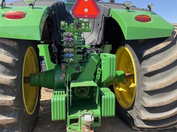 Image of John Deere 9520R equipment image 3