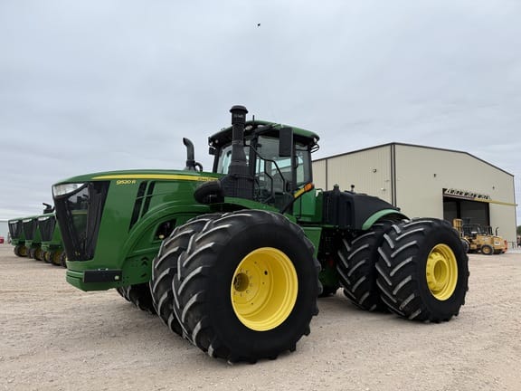 2021 John Deere 9520R Equipment Image0