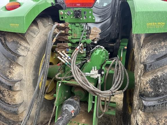 Image of John Deere 9520R equipment image 3