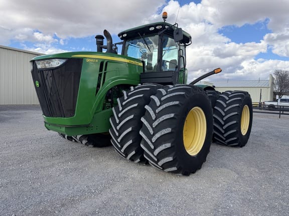 2012 John Deere 9560R Equipment Image0