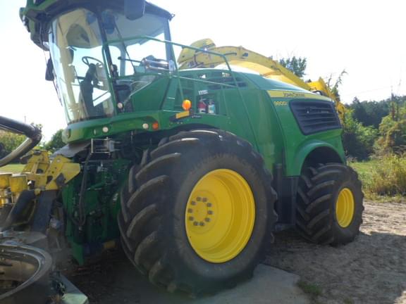 Image of John Deere 9800 equipment image 1